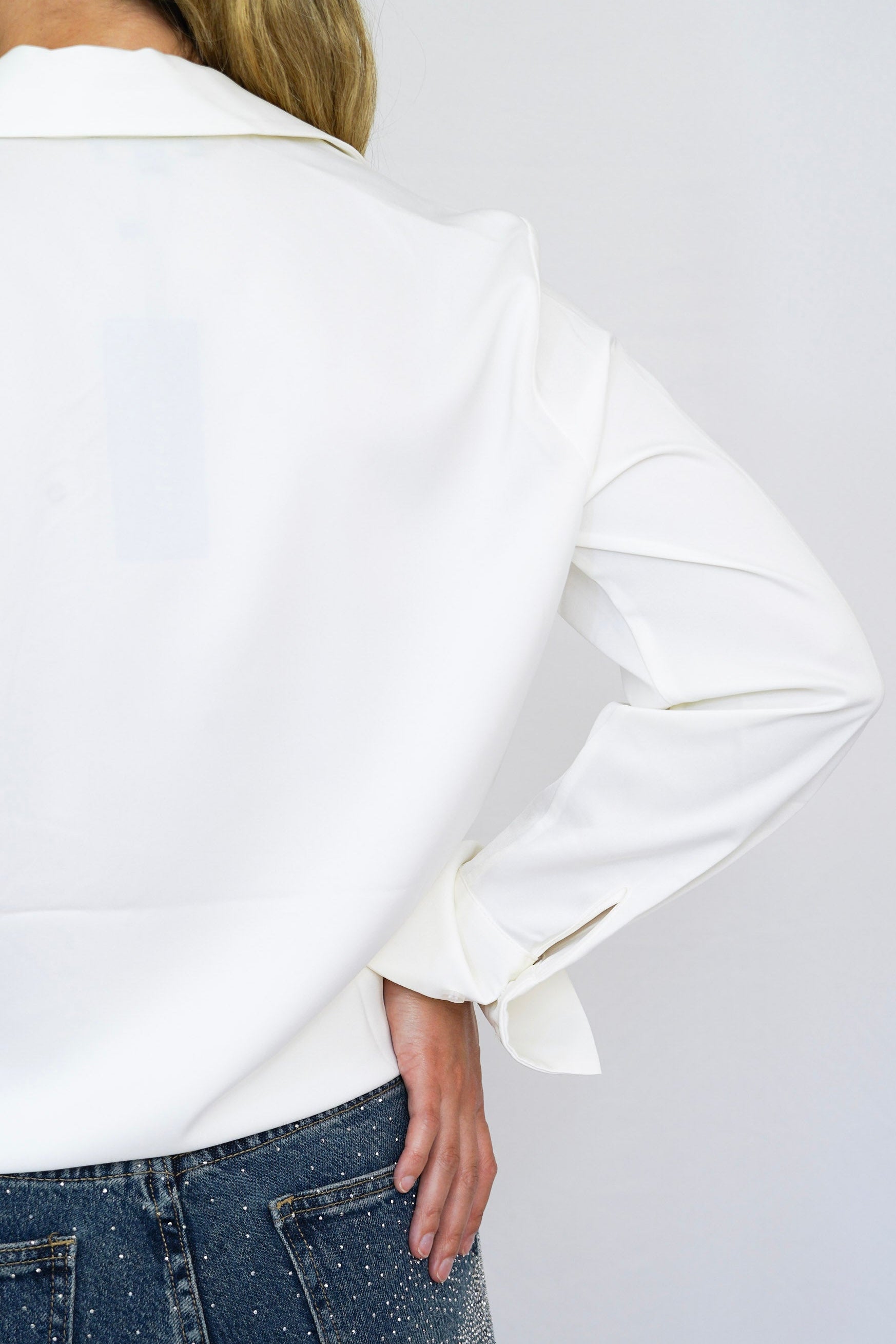 Blusa cuello camisero blanca