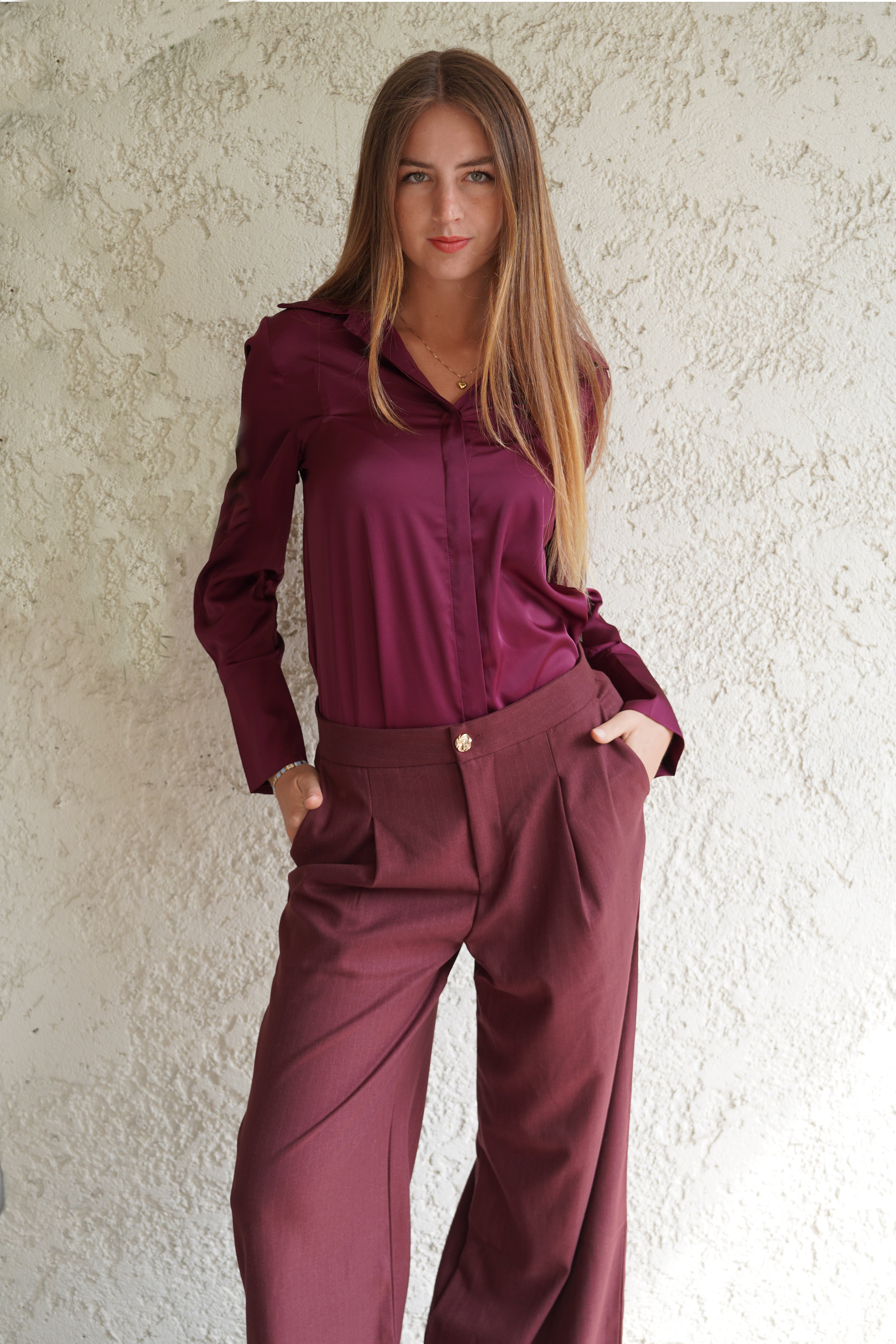 Blusa burgundy cuello camisero manga larga