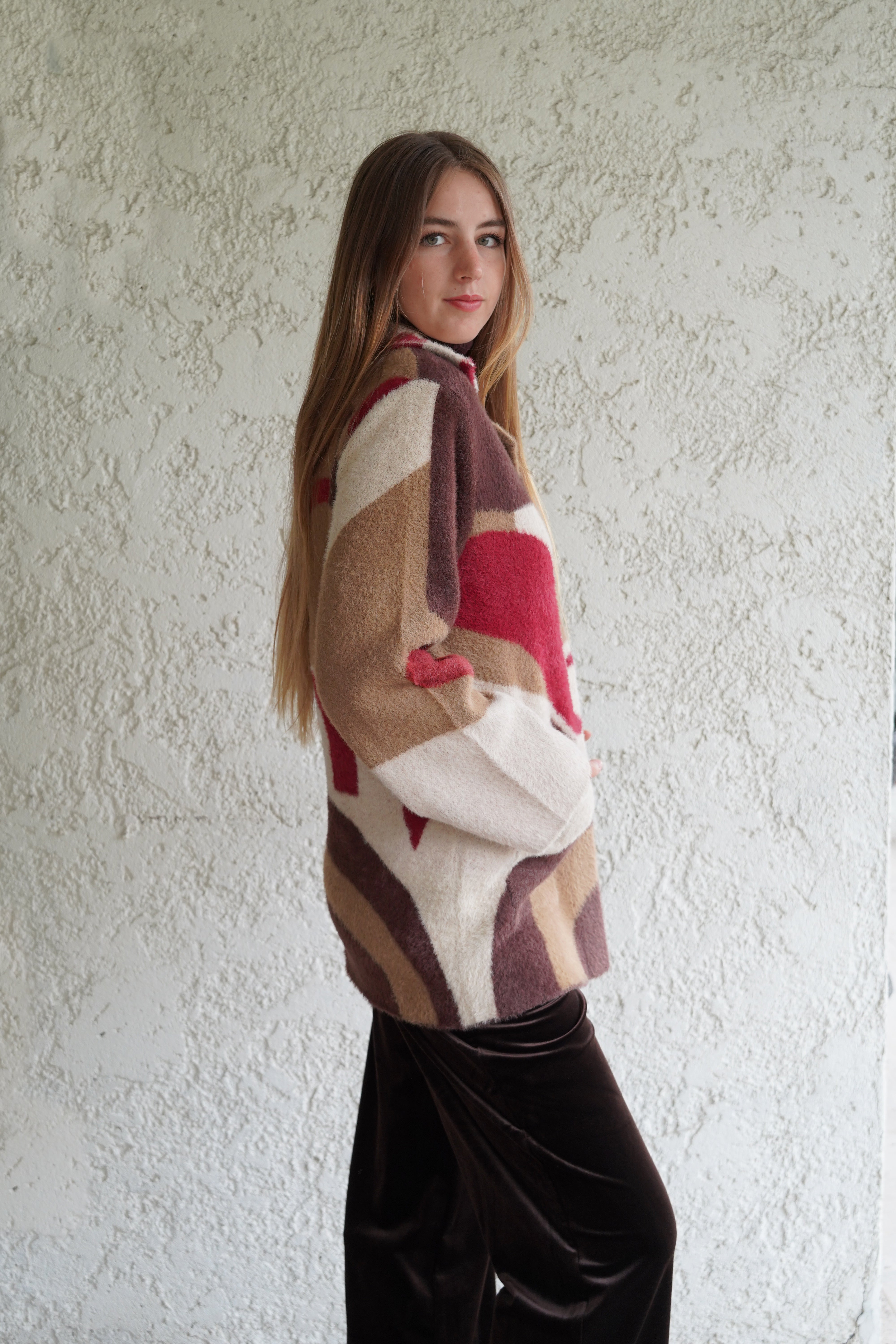 Abrigo multicolor corto cuello camisero con bolsillos delanteros