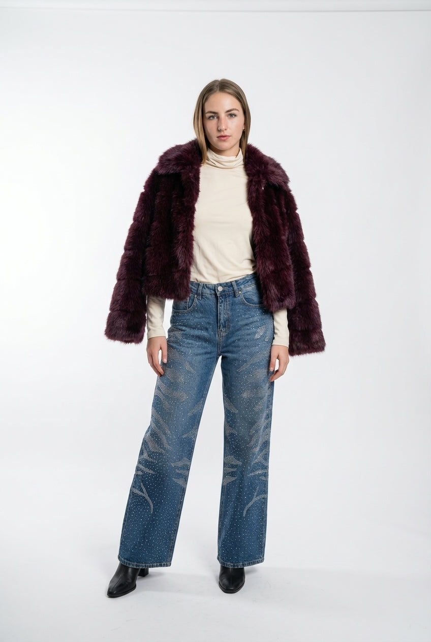 Chaqueta burgundy corta peluda cortes oblicuos con cierre