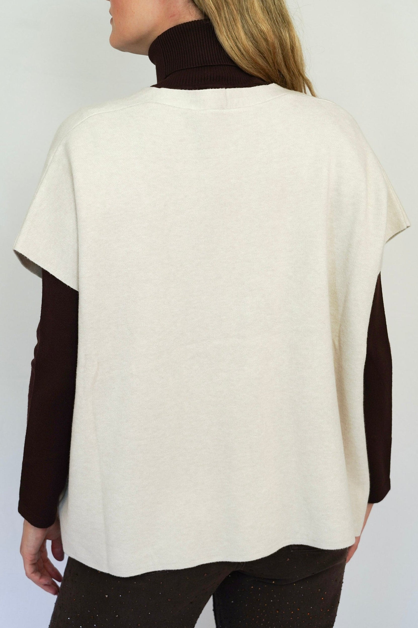 Chaleco cardigan crema