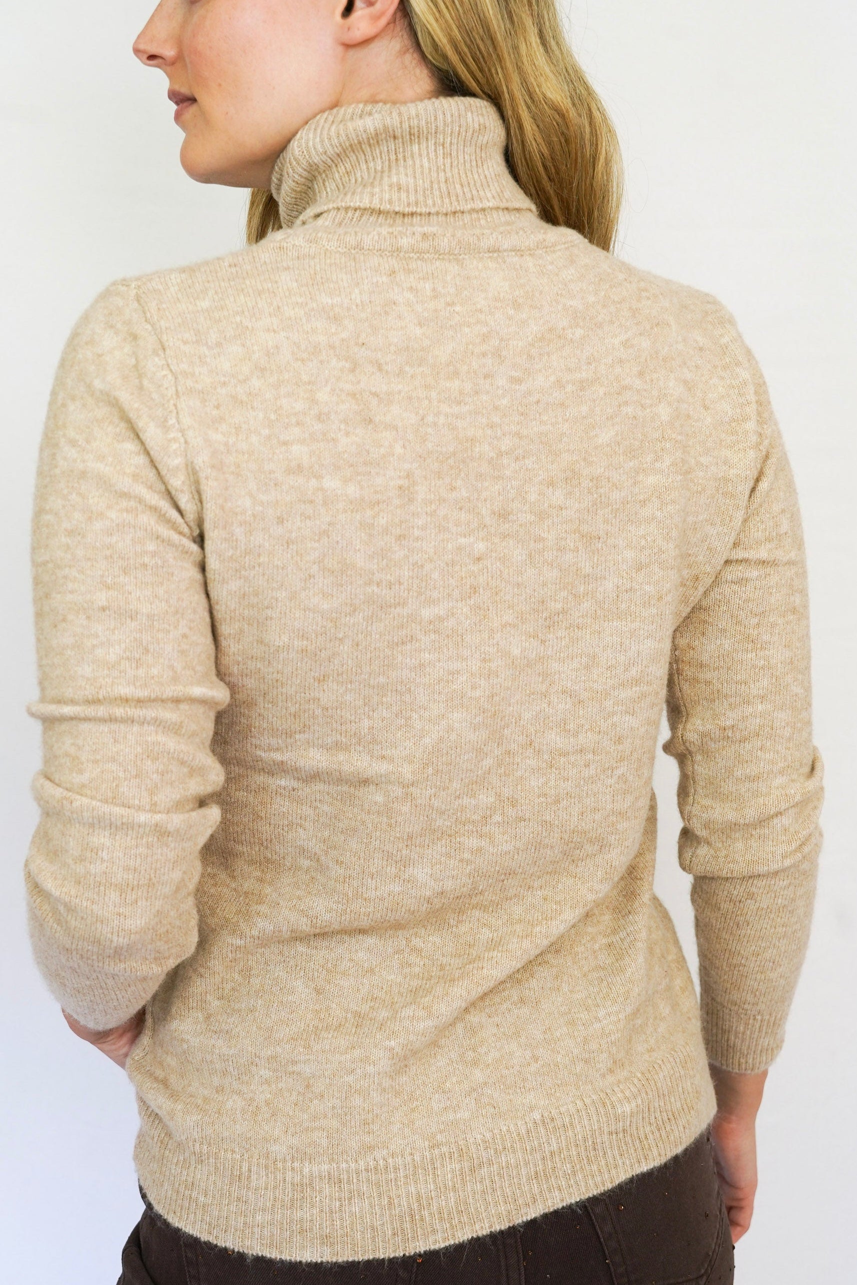 Chaleco lana turtleneck beige
