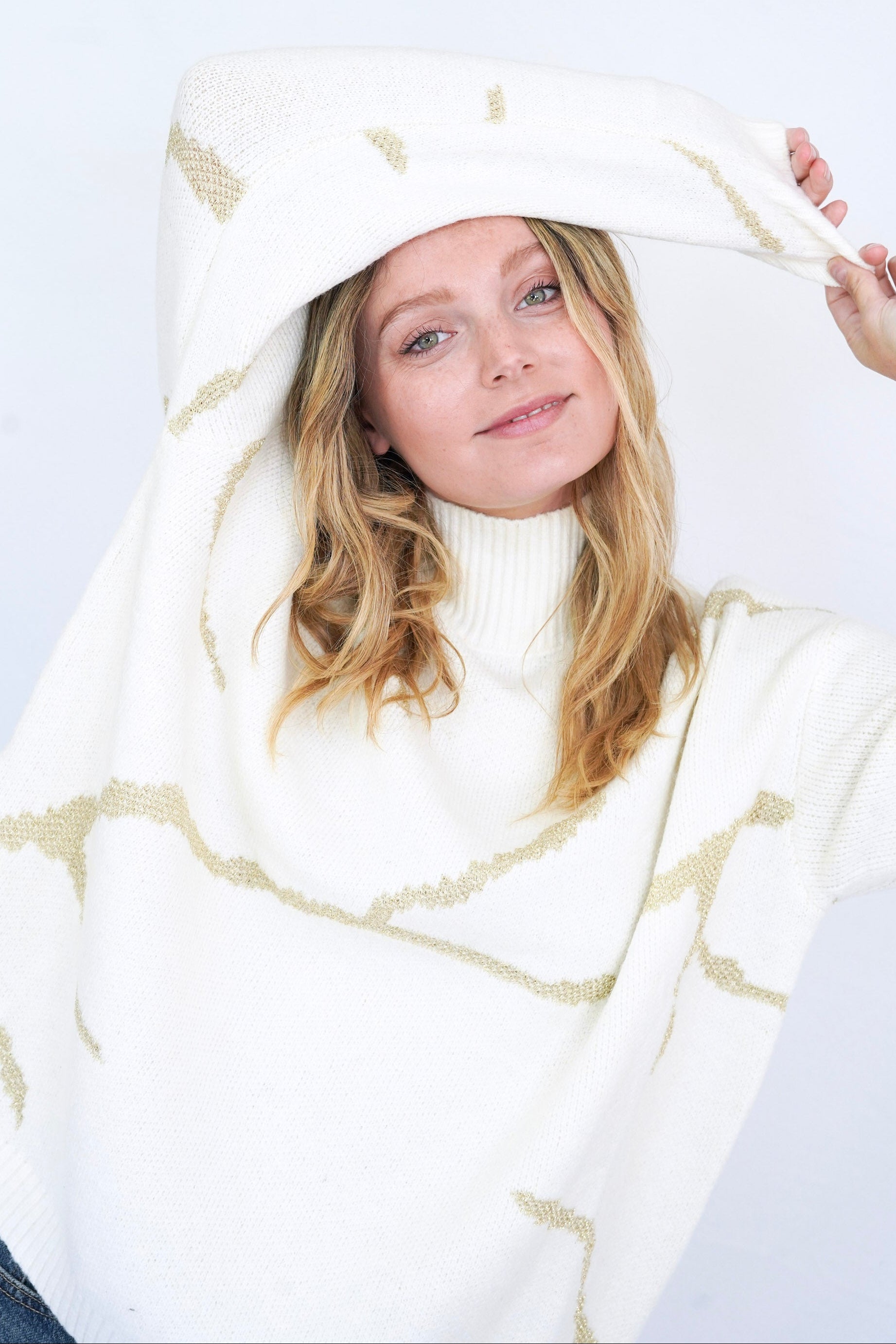 Chaleco cashmere detalles lurex blanco
