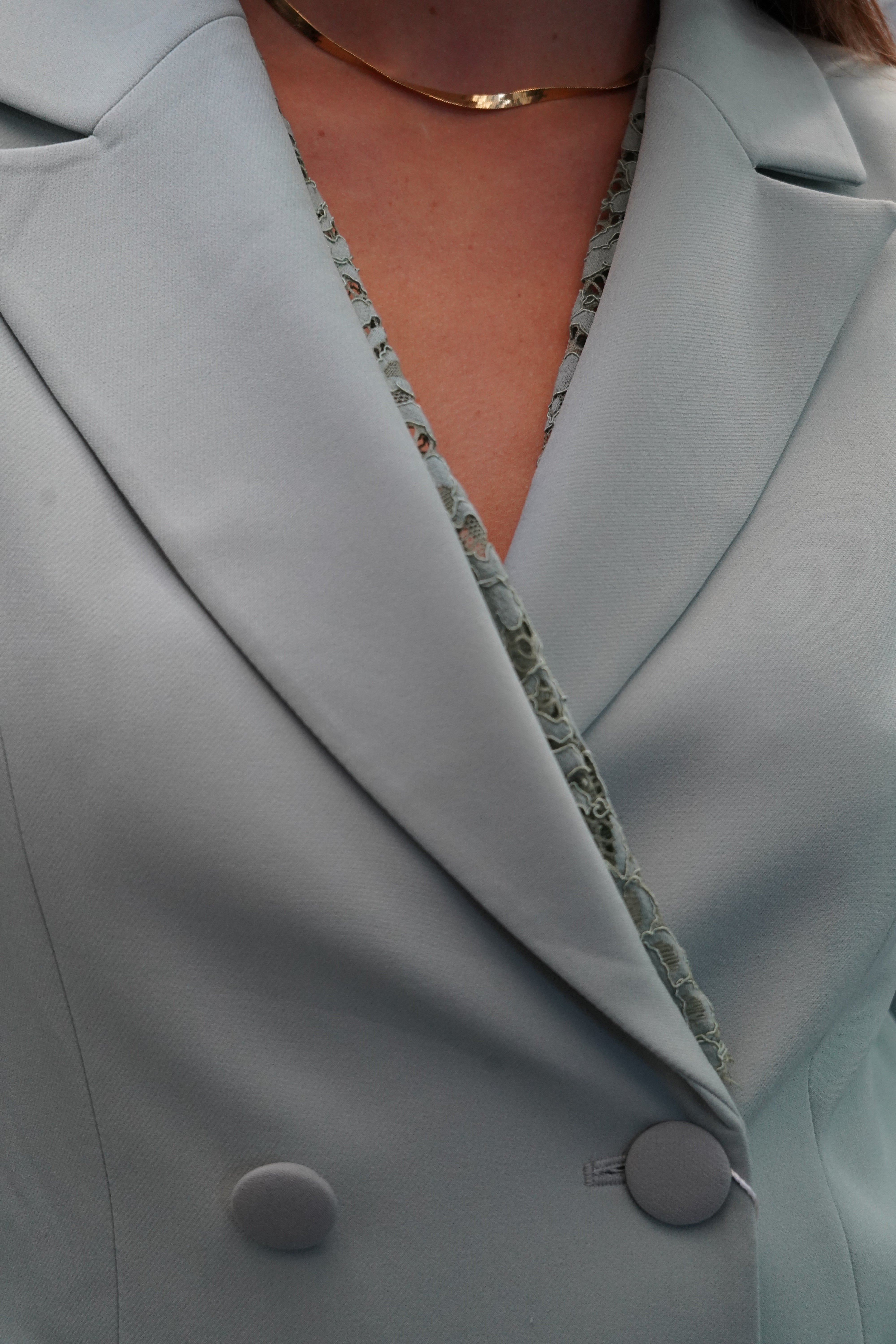 Conjunto traje con encaje verde