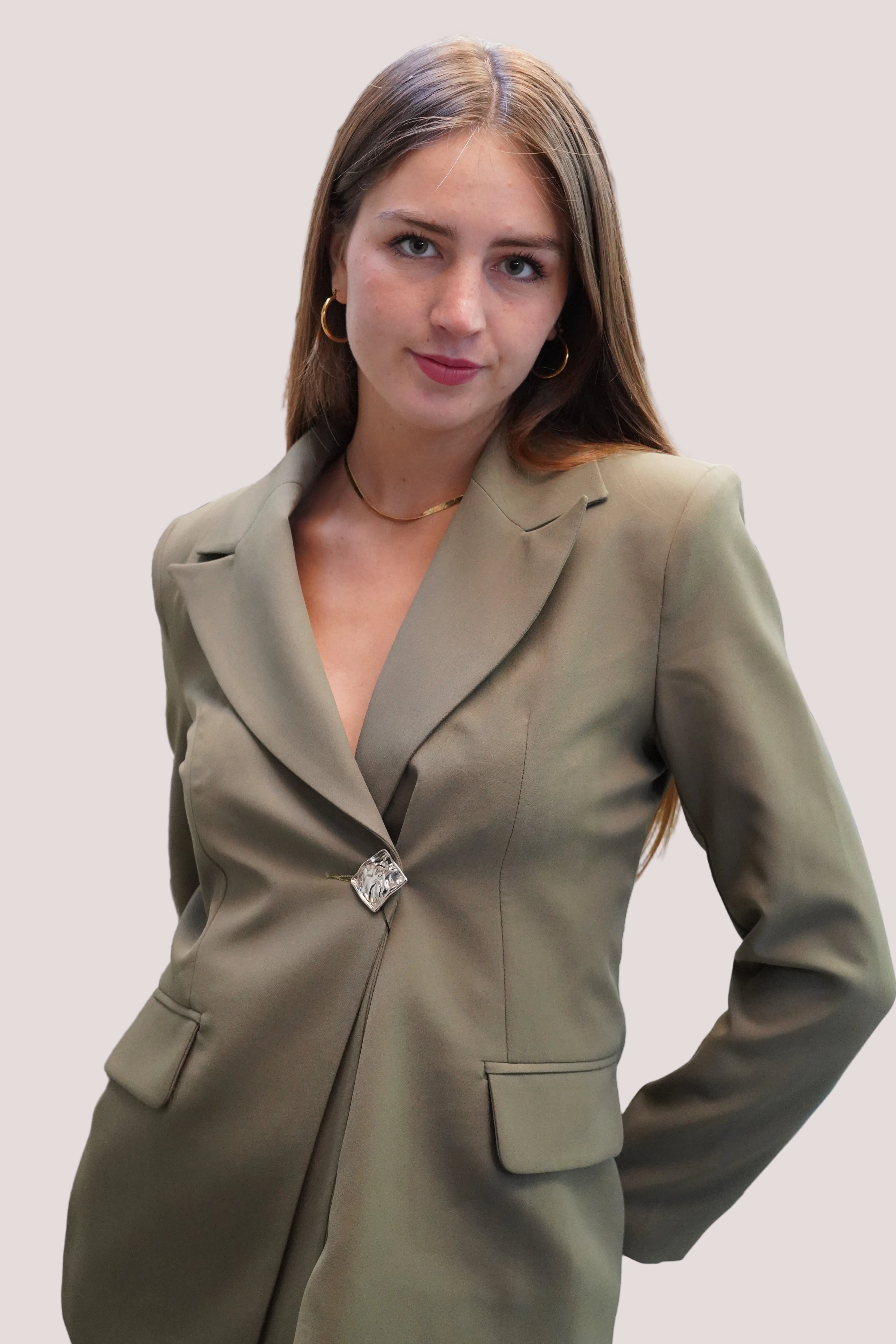Conjunto traje botón plateado cuadrado verde