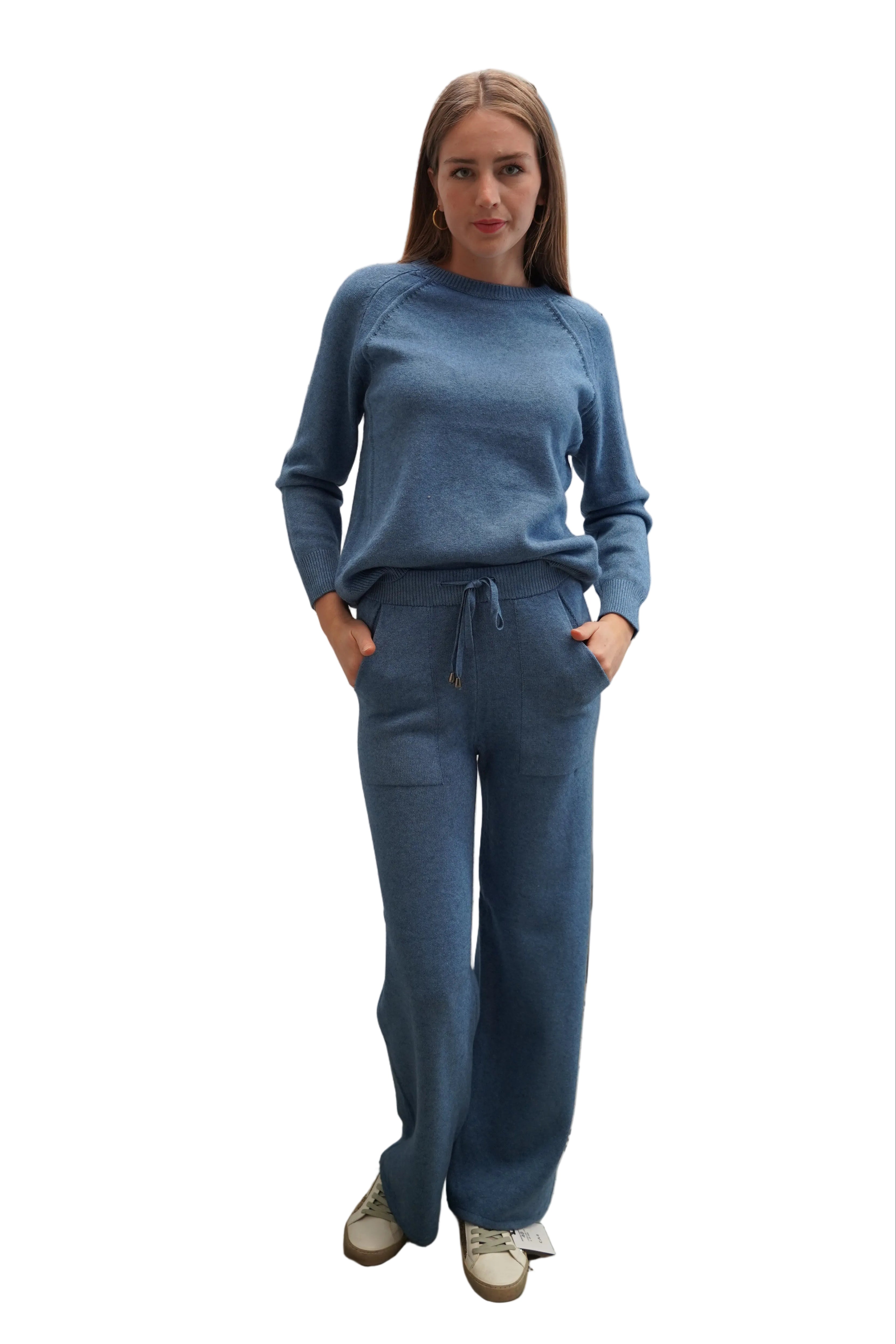 Conjunto azul acero chaleco cuello redondo pantalón cintura elasticada