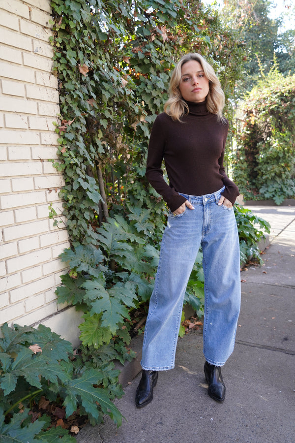 Pantalón balloon loose fit celeste baby