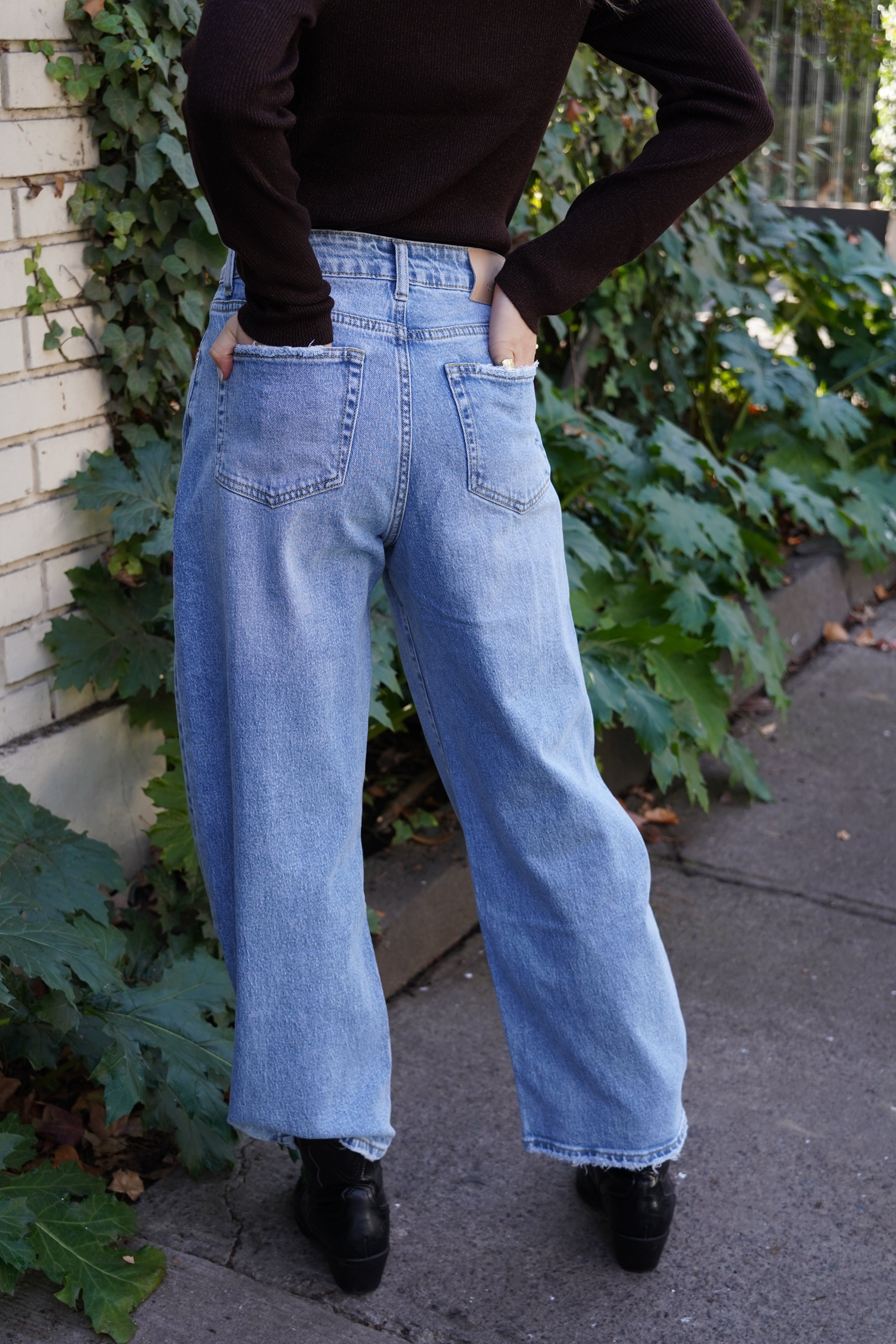 Pantalón balloon loose fit celeste baby